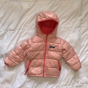 Patagonia toddler Hi-loft down sweater hoody size 2T